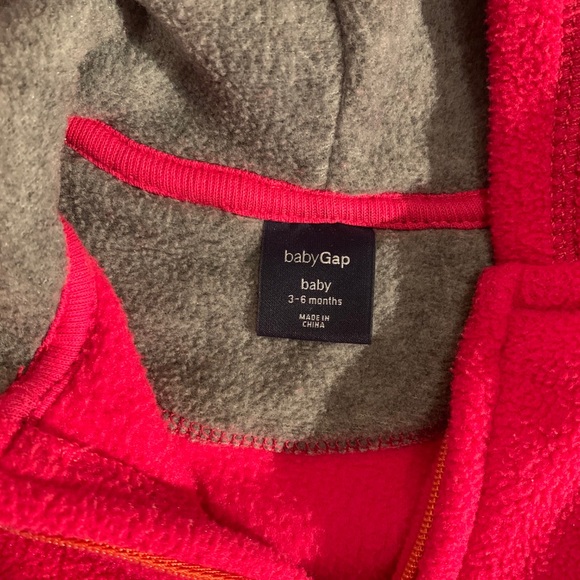 Baby Gap Old Navy Baby Fleece Onesies. - Picture 7 of 10